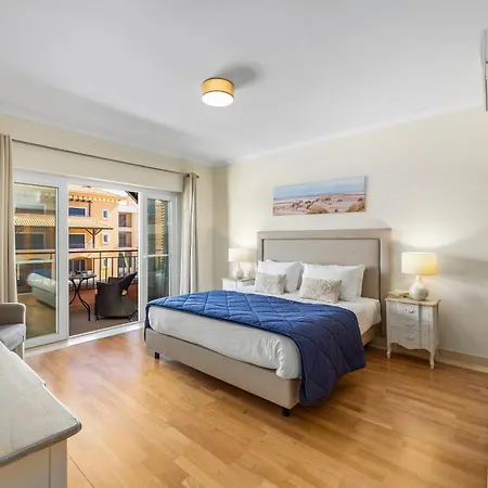 Orange Tree Oasis Apartment *