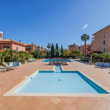 Orange Tree Oasis Apartman *